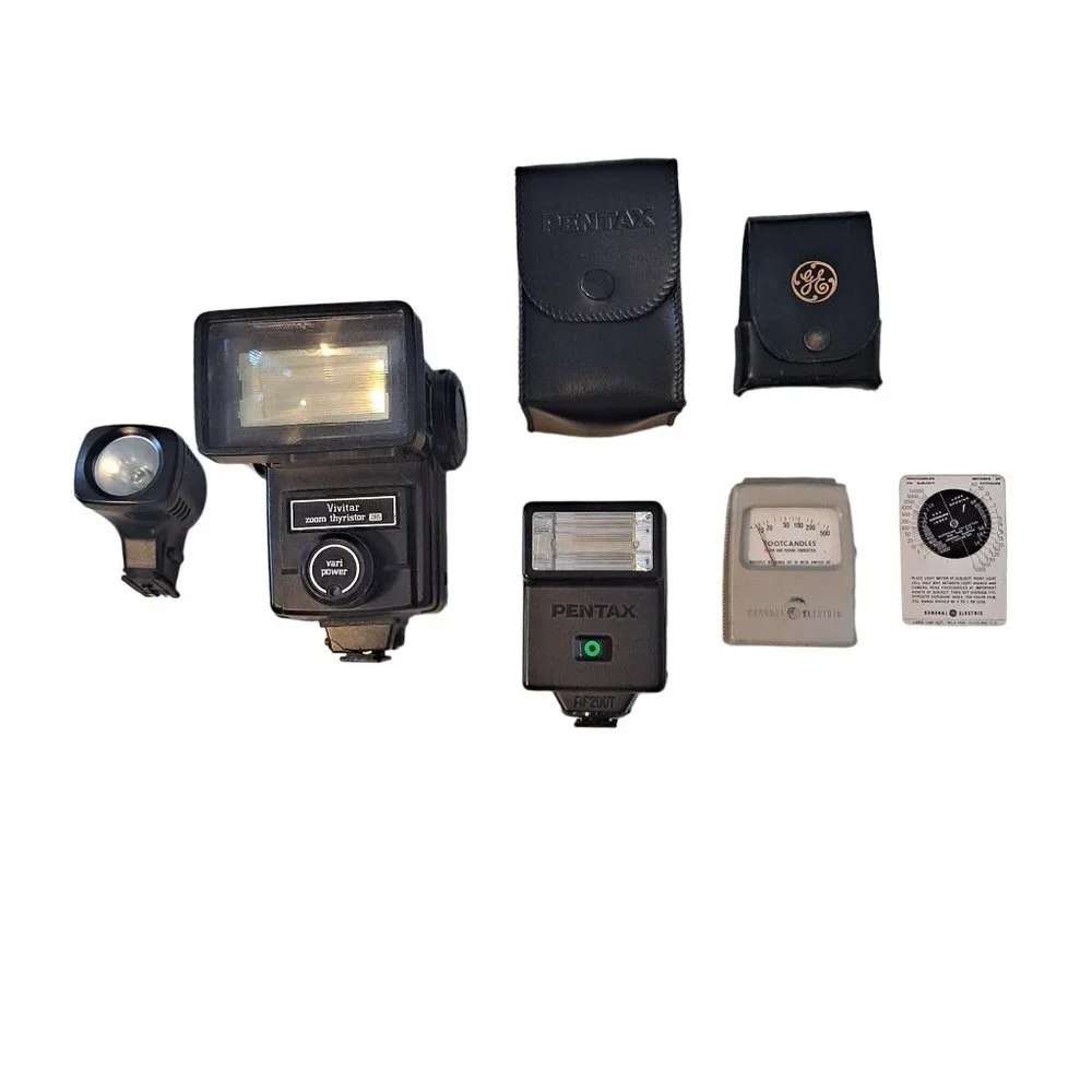 Camera Len Flash Pentax AF200T Vivitar Zoom Thyristor 285 GE Light Meter Vintage